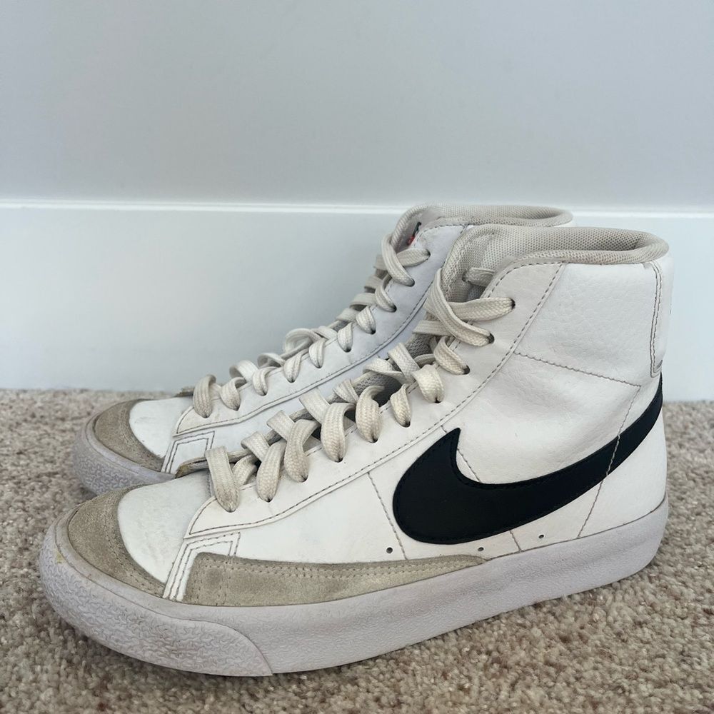 Youth NIKE  Blazer Mid '77 Vintage Shoes Size 6Y